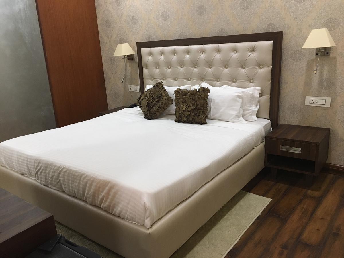 Hotel Anand Renaissance Firozpur Εξωτερικό φωτογραφία