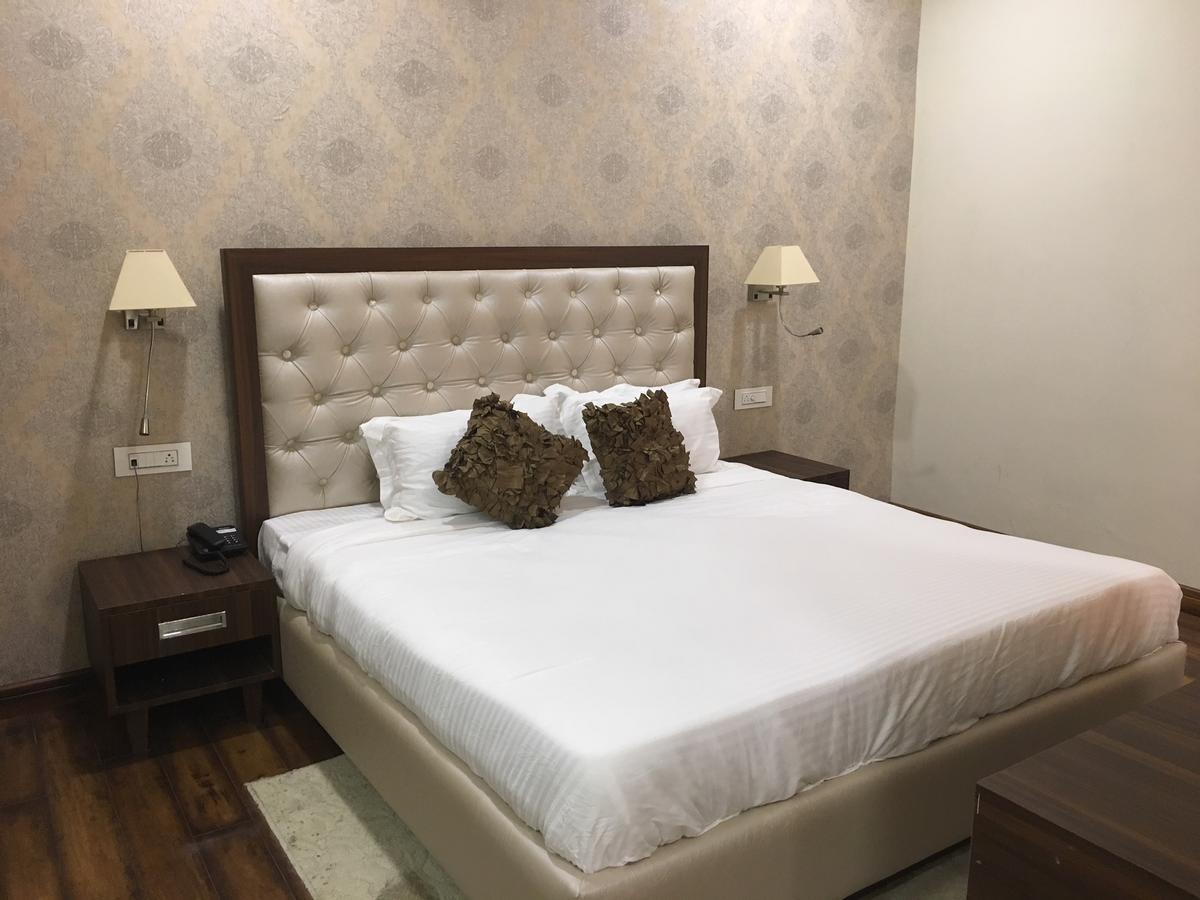 Hotel Anand Renaissance Firozpur Εξωτερικό φωτογραφία
