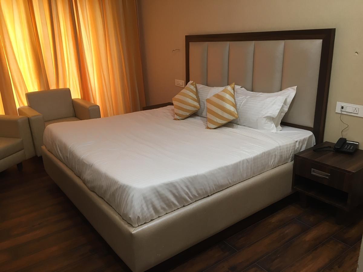 Hotel Anand Renaissance Firozpur Εξωτερικό φωτογραφία